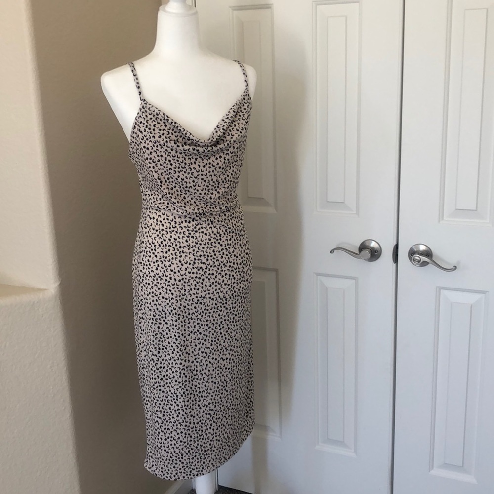 Gilli Leopard Midi Dress